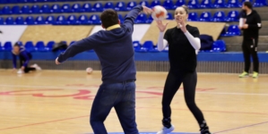 Musafiri la antrenamente la CS Minaur