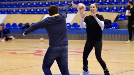 Musafiri la antrenamente la CS Minaur