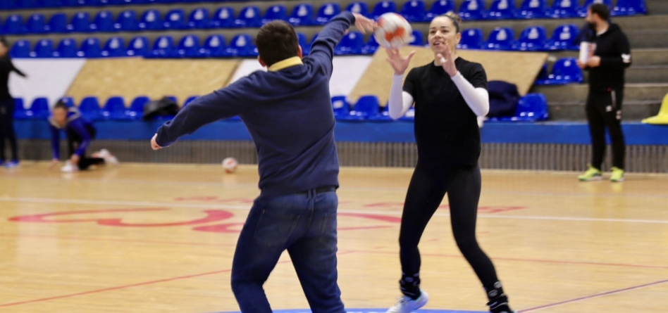 Musafiri la antrenamente la CS Minaur