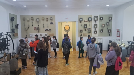 „Săptămâna Verde” la muzeu: grupuri numeroase de elevi au trecut pragul Muzeului de Istorie și Arheologie din Baia Mare