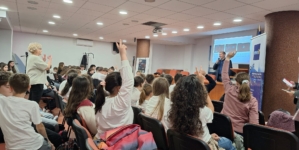 Elevii Școlii Gimnaziale „George Coșbuc”, instruiți privind siguranța în mediul digital