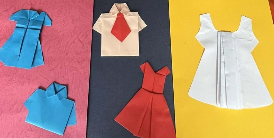 „De la hârtie la podium: inspirația origami în modă”, la Filiala Traian a Bibliotecii Județene