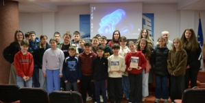 Elevii de la Liceul Teologic Penticostal Baia Mare au făcut o incursiune în patrimoniul cultural și literar local, la Biblioteca Județeană