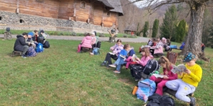 Învățare pentru toți în județul Maramureș: elevii au participat la activități de lectură în aer liber