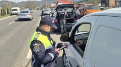 100 de amenzi date într-o singură zi în urma unor controale în zonele trecerilor la nivel cu calea ferată