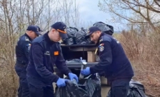 Polițiștii de frontieră s-au alăturat campaniei „Maramureș curat”