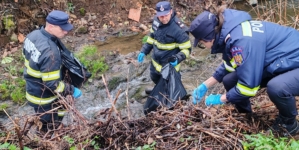 Pompieri la curățenie