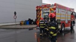 Explozie într-o încăpere a unui centru comercial din Baia Mare. O persoană a fost rănită