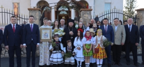 Preasfințitul Părinte Timotei Sătmăreanul a slujit la Parohia Ortodoxă „Sfântul Mare Mucenic Gheorghe” din Satu Mare, în Duminica Floriilor