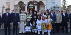 Preasfințitul Părinte Timotei Sătmăreanul a slujit la Parohia Ortodoxă „Sfântul Mare Mucenic Gheorghe” din Satu Mare, în Duminica Floriilor
