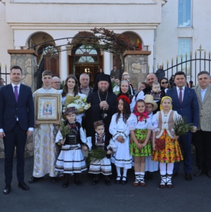 Preasfințitul Părinte Timotei Sătmăreanul a slujit la Parohia Ortodoxă „Sfântul Mare Mucenic Gheorghe” din Satu Mare, în Duminica Floriilor