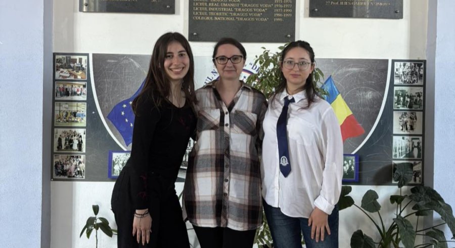 Parcurs impresionant pentru două eleve din Sighetu Marmației la Concursul Național de Public Speaking