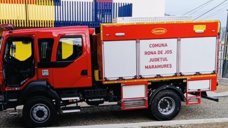 Proiectul „NEXT pentru un viitor verde” prinde contur la Rona de Jos: comuna a fost dotată cu o autospecială de pompieri