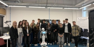 Elevi ai Colegiului Național „Dragoș Vodă” Sighetu Marmației, în vizită la Facultatea de Robotică din Cluj-Napoca