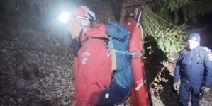 Operațiune a salvamontiștilor în Munții Maramureșului pentru salvarea a doi ucraineni