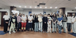 Elevi și cadre didactice de la Liceul „Ep. Dr. Alexandru Rusu” au participat la cursul de acordare a suportului vital de bază susținut de reprezentanții SMURD