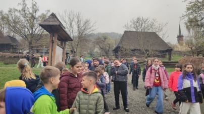 Peste 1300 de elevi din Maramureș și din țară au vizitat Muzeul Satului din Baia Mare în această săptămână