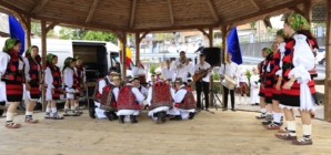 De Rusalii are loc cea de-a XXIII-a ediție a tradiționalului evenimentului „Învârtita Vălenarilor”