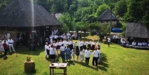 La Vărai se organizează o nouă ediție a „Danțului la șură”