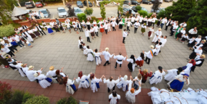 La Groși se organizează „Danț la șură cu lătureni” în a doua zi de Rusalii