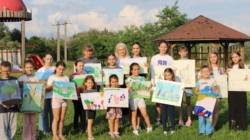 Expoziția „Ecoul Culorilor”– o celebrare a talentului tinerilor artiști din Târgu Lăpuș