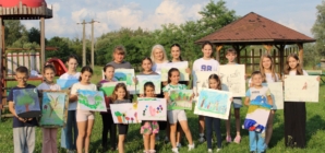 Expoziția „Ecoul Culorilor”– o celebrare a talentului tinerilor artiști din Târgu Lăpuș