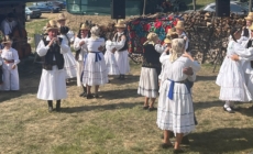 Ansamblul Folcloric Național „Transilvania” vă invită la „Danț la șură de Rusalii”