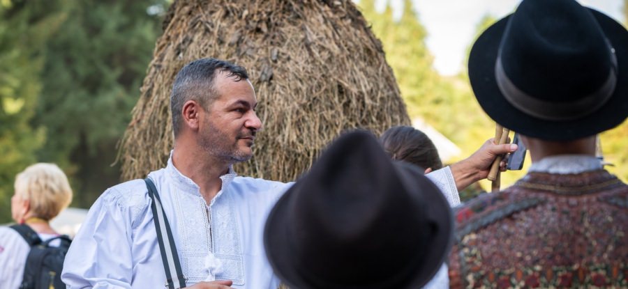 Cătălin Popan, promotor al dansului popular și al tradițiilor maramureșene, își sărbătorește ziua de naștere