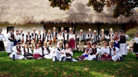 Sighet 700: Regal folcloric de excepție în Parcul Grădina Morii alături de Ansamblul Folcloric Național „Transilvania” și invitații