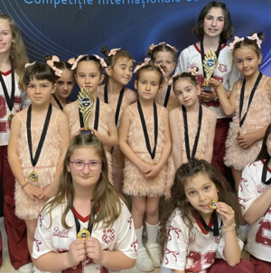 DanceLight Studio Baia Mare, două locuri I la Black Swan Dance Competition