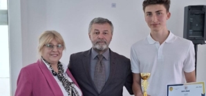 Răzvan Lar de la Colegiul „Nicolae Titulescu” Baia Mare, premiul I și calificare la etapa națională a Concursului de educație și cultură financiar-contabilă