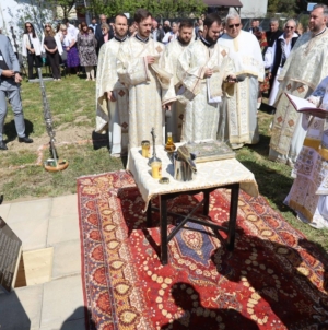 S-a pus piatra de temelie pentru biserica cu hramul „Sfântul Apostol Iacob” din Parohia Cătălina-Coltău