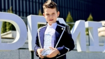 Dominic Mureșan de la Insieme Music School Baia Mare a cucerit Marele Trofeul al Festivalului Național de Muzică Ușoară pentru Copii și Tineret „Armonia”