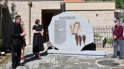 De Ziua Artistului Plastic Băimărean: Monumentul PANTHEON, dezvelit în Cimitirul Reformat Dealul Florilor