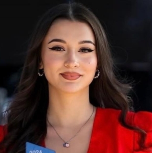 Apel umanitar pentru tânăra băimăreancă Diana Rus, diagnosticată cu o boală gravă