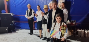 Sofia Dragoș a câștigat Trofeul secțiunii solist vocal la Festivalul-concurs „Danțu’ Tinerilor” de la Bobota