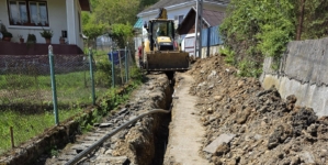 În Băița continuă lucrările la rețeaua de gaze naturale