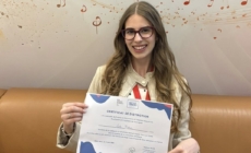 Talentata Mara Zah a obținut Marele Premiu la categoria 18-25 ani în cadrul Festivalului Național „Chants, sons sur scène”