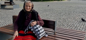 Denis Năsui, întâlnire emoționată cu mătușa Palaguța Hodor în centrul Clujului: „Maramureșul îi stare de suflet. Îi rădăcină. Îi dor. Îi mândrie”