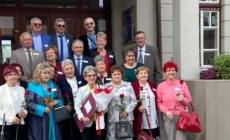 Întâlnire emoționantă la 50 de ani de la absolvirea Colegiului Național „Gheorghe Șincai” Baia Mare