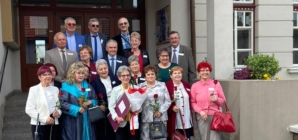 Întâlnire emoționantă la 50 de ani de la absolvirea Colegiului Național „Gheorghe Șincai” Baia Mare