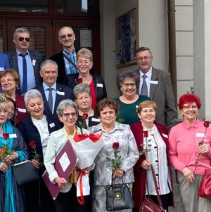 Întâlnire emoționantă la 50 de ani de la absolvirea Colegiului Național „Gheorghe Șincai” Baia Mare