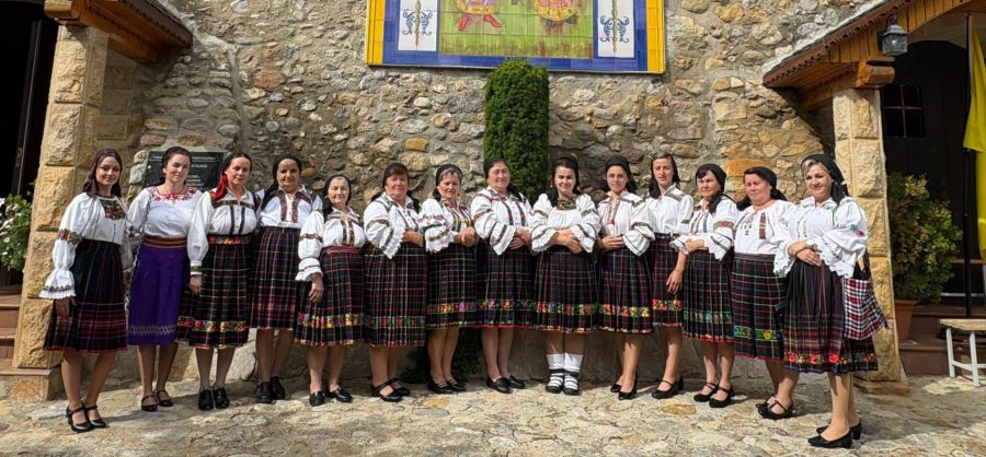 Țara Lăpușului, promovată în Spania de grupul tradițional „Zestrea” din Rogoz la aniversarea a 25 de ani de misiune ortodoxă românească