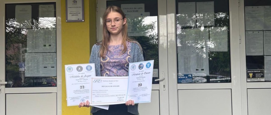 Eleva Gabriela Teșileanu, rezultate remarcabile la olimpiadele de științe