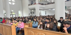 Sute de copii și tineri sunt așteptați la Strâmtura la Întâlnirea Eparhială IETC 2026