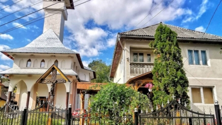 Sărbătoare religioasă importantă în Maramureș: sfințirea unei biserici parohiale din Sârbi
