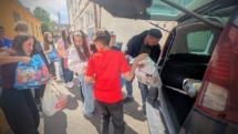 Exemplu de solidaritate: elevii și profesorii sprijină o cauză nobilă