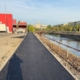 După luni de blocaje, pista de biciclete de lângă Carrefour a fost asfaltată
