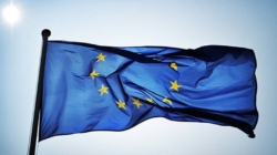 Astăzi se împlinesc 40 de ani de la adoptarea steagului european de către Comunitatea Europeană