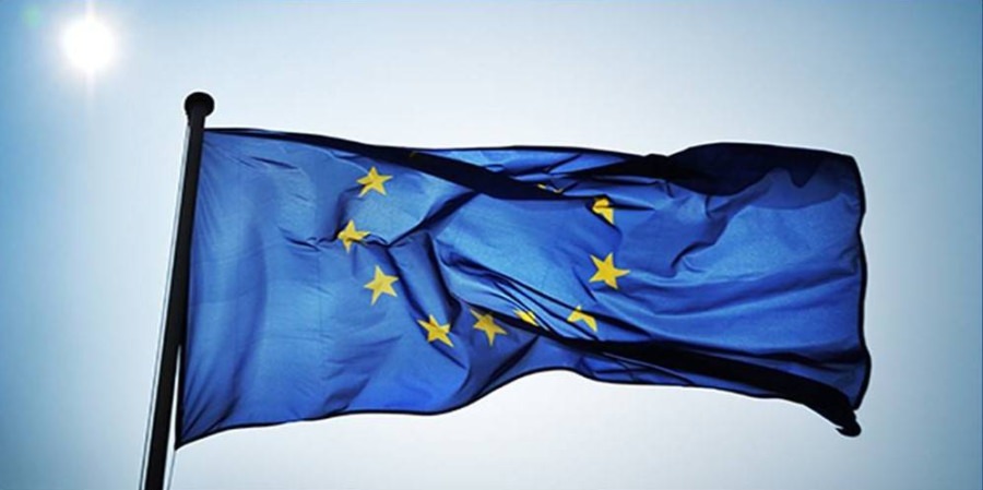 Astăzi se împlinesc 40 de ani de la adoptarea steagului european de către Comunitatea Europeană